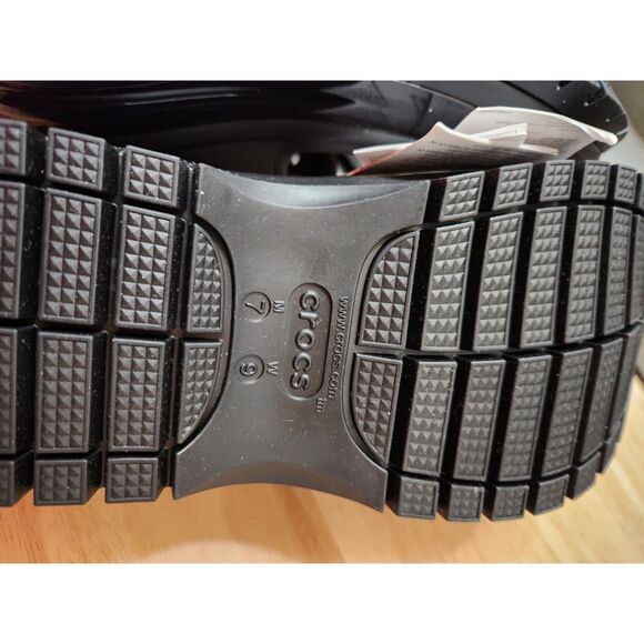 Crocs Mega Crush Sandal | Women's size 9 | Black - Picture 11 of 11